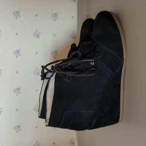 TOMS 🐦 Desert Wedge ❄️ Kiltie Fringe Bootie